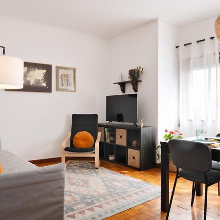 ! Luminous 2Br Top Floor ! Praca Da Republica بورتو المظهر الخارجي الصورة