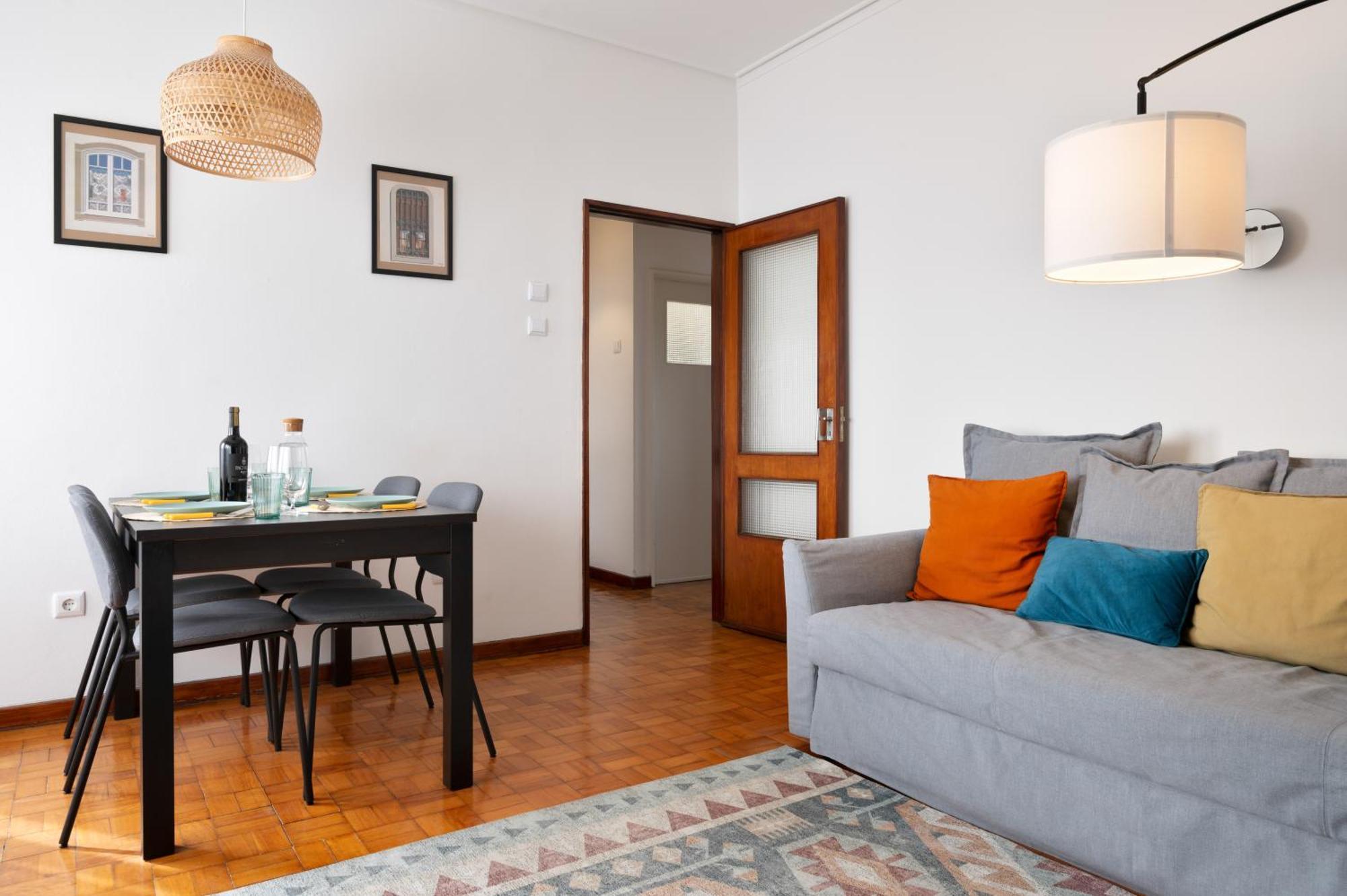 ! Luminous 2Br Top Floor ! Praca Da Republica بورتو المظهر الخارجي الصورة