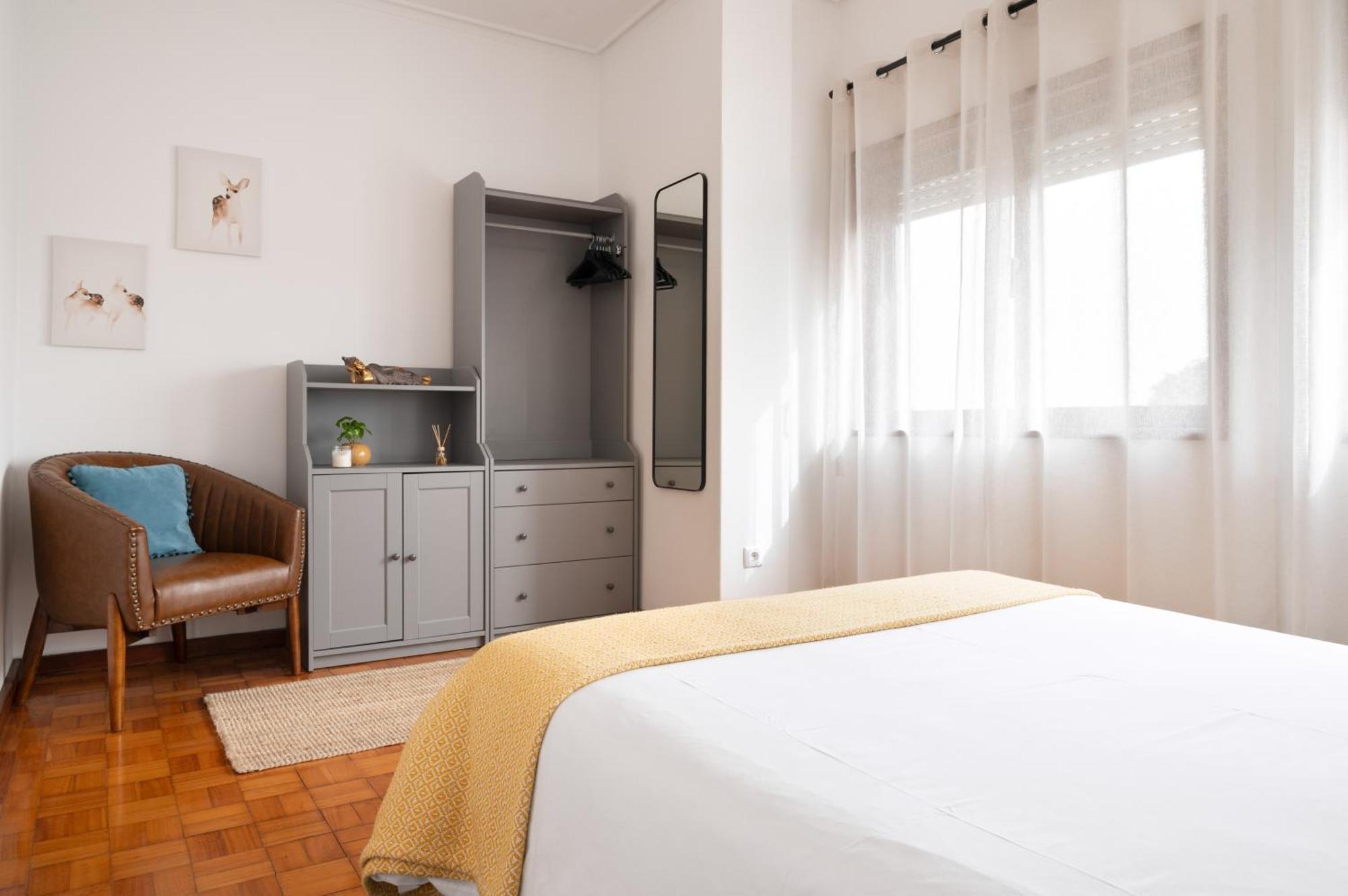 ! Luminous 2Br Top Floor ! Praca Da Republica بورتو المظهر الخارجي الصورة