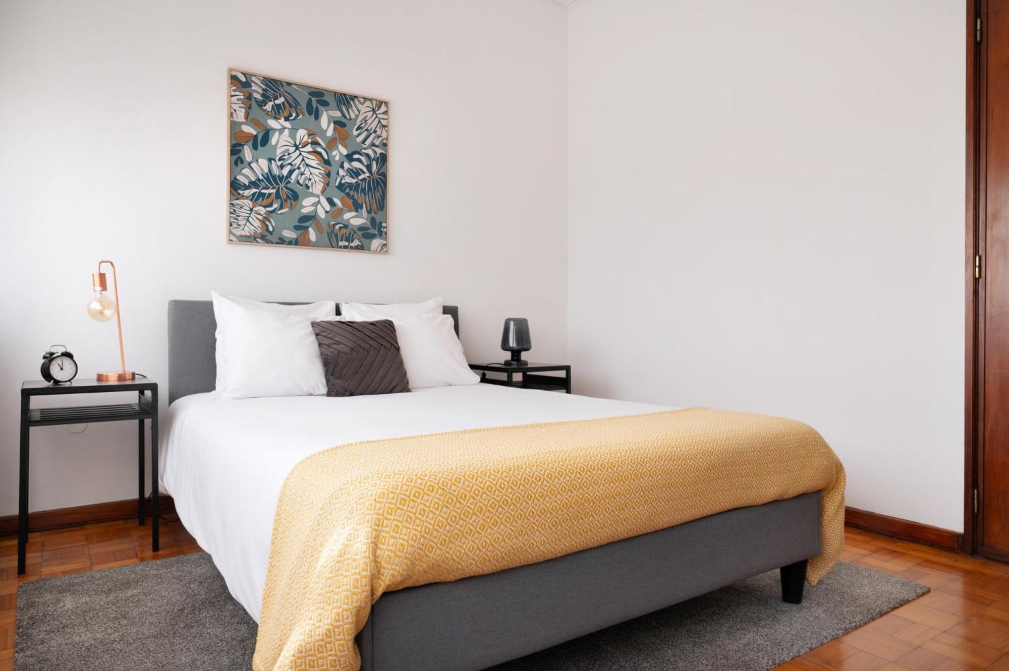 ! Luminous 2Br Top Floor ! Praca Da Republica بورتو المظهر الخارجي الصورة